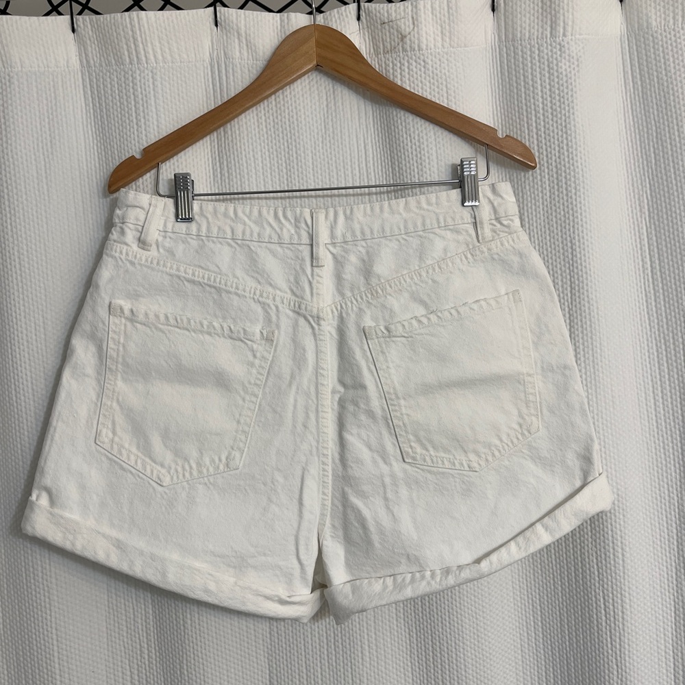 Shorts - Picture 2 of 3